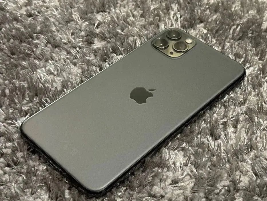 Iphone 11 PRO MAX - 256GB КАТО НОВ!