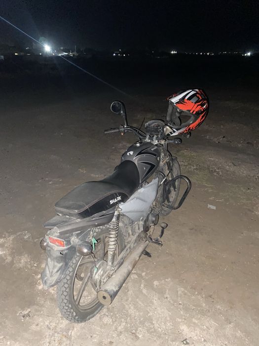 Продам мотоцикл шарк 125