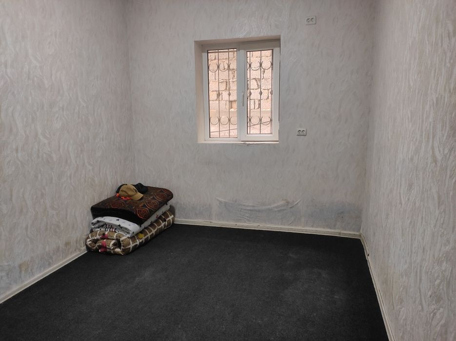 Зангиота туман Райцентрга яқин жойда 2 хонали кв. ижарага берилади.300