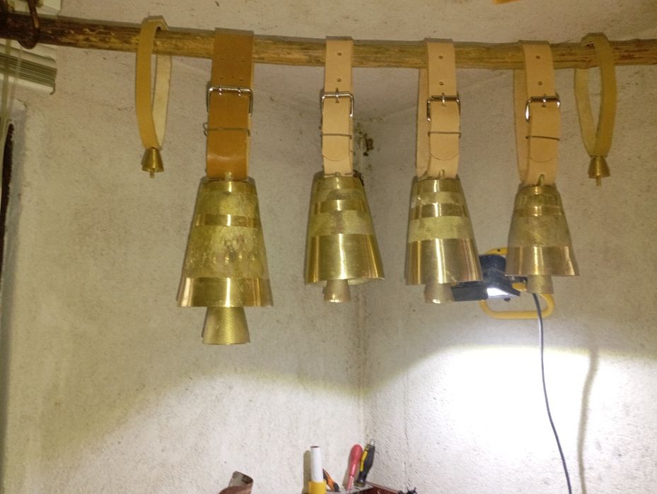 Чанове звънци с каишки