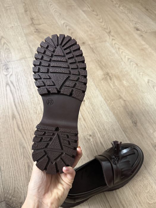 Чисто кови мокасини лоуфъри