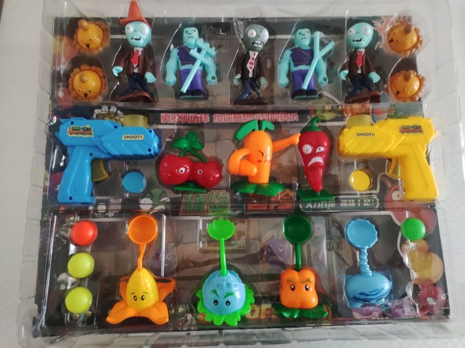 Игрушки зомби против растений. Plants vs zombies.