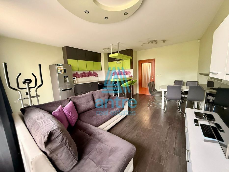 Продава се Тристаен апартамент в София, Бъкстон - 112 кв.м за 2410 €/кв.м - Снимка #1