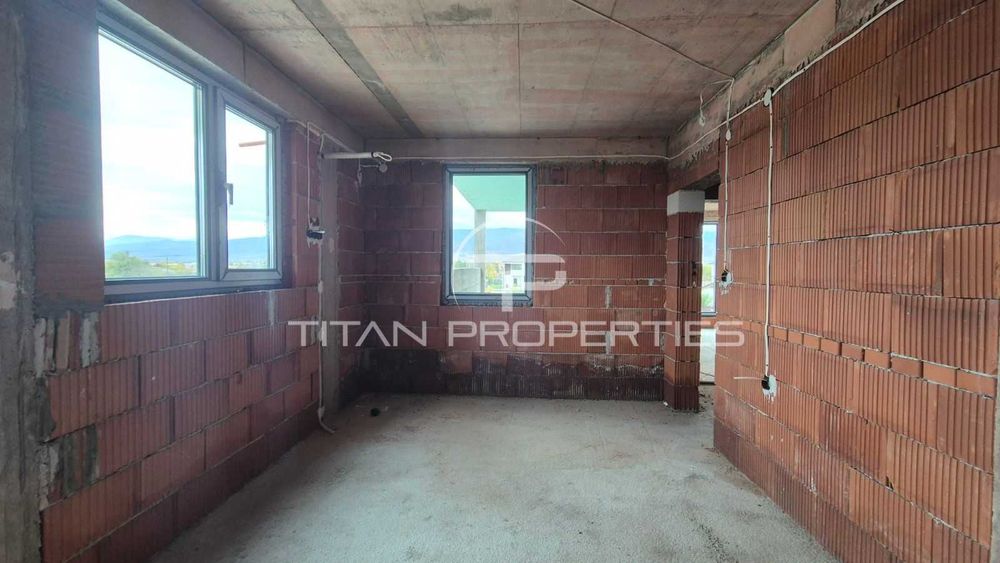 Продава се Тристаен апартамент в Пловдив, Беломорски - 142 кв.м за 1301 €/кв.м - Снимка #2