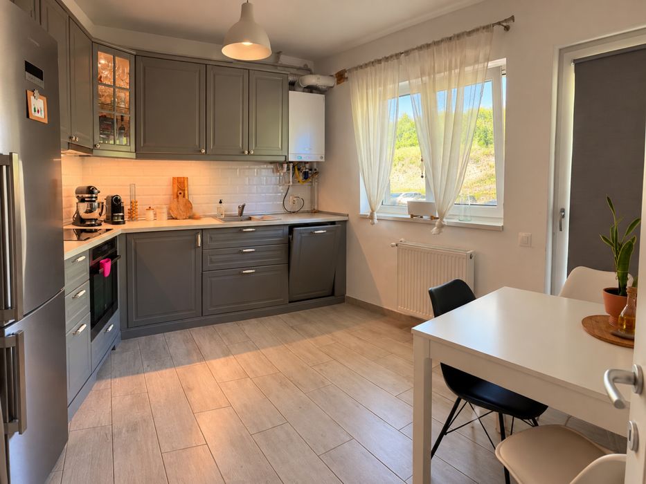 Apartament de vanzare - 3 camere + 2 locuri de parcare | Complexul Rezidential Cuibul Verde