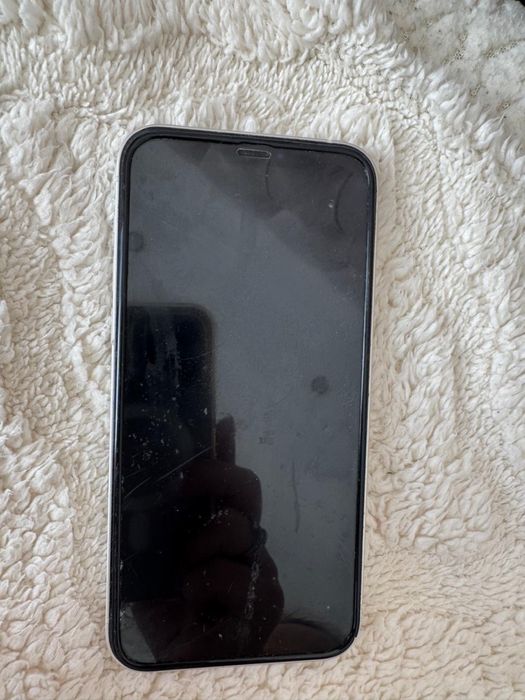 Телефон Айфон 12