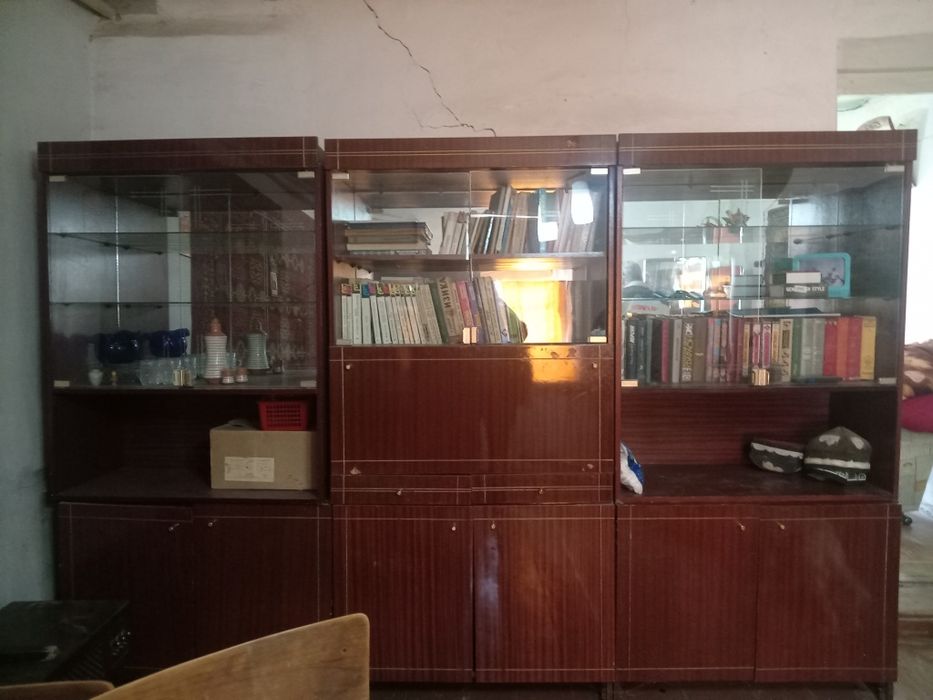 Продаём Старую мебель