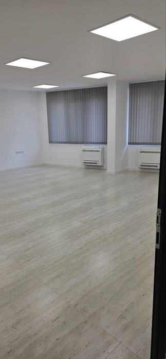 Дава се под наем Офис в Пловдив, Сточна гара - 302 кв.м за 1994.61 € - Снимка #9