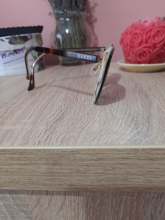 Ochelari de soare Gucci