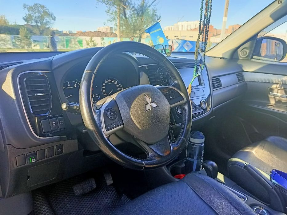 Продам Mitsubishi outlander