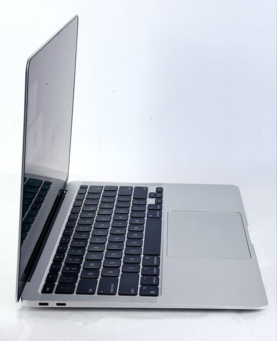 Apple MacBook Air 13 inch M1 16RAM 512GB Перфектен! Гаранция!