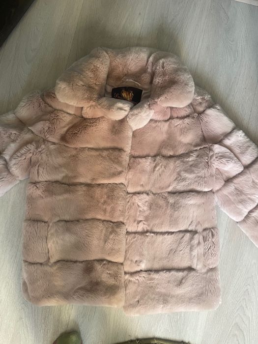 Продам шубу кроличью