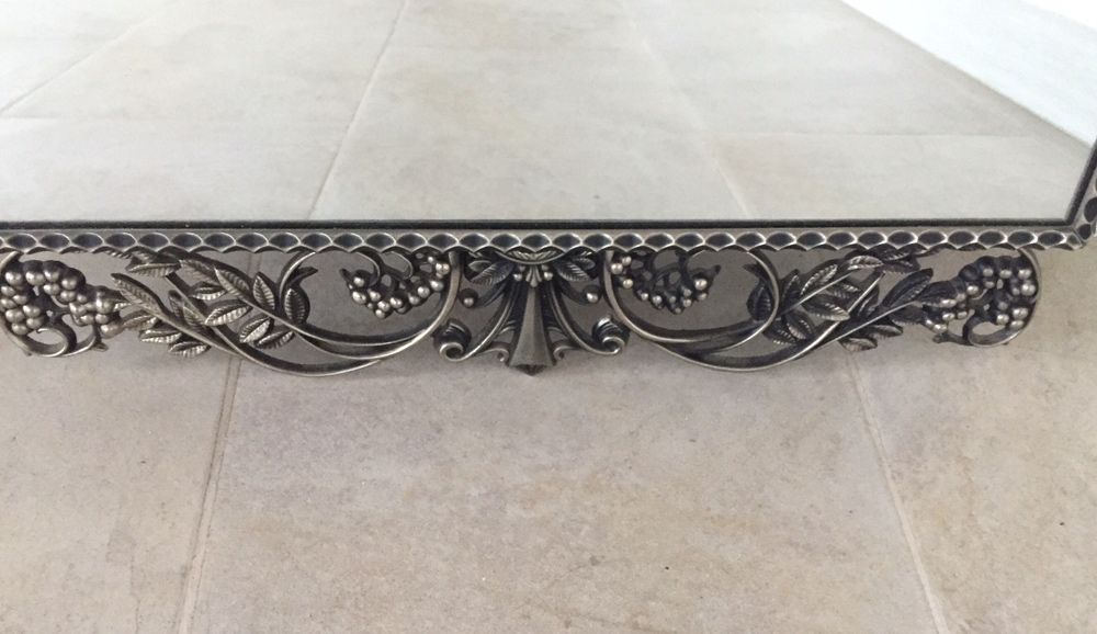 Продам Бра и Зеркало, новое.