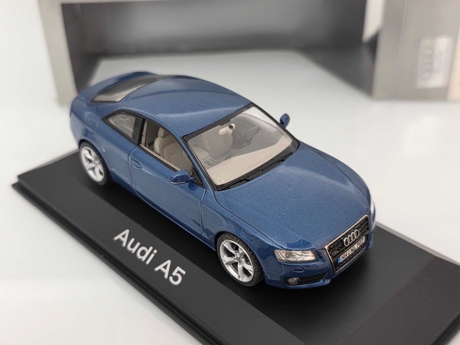 Macheta Auto 1/43 Schuco Dealer Edition Audi A5 3.2 Quattro