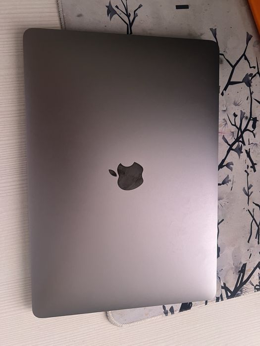 Macbook air m1 8/256