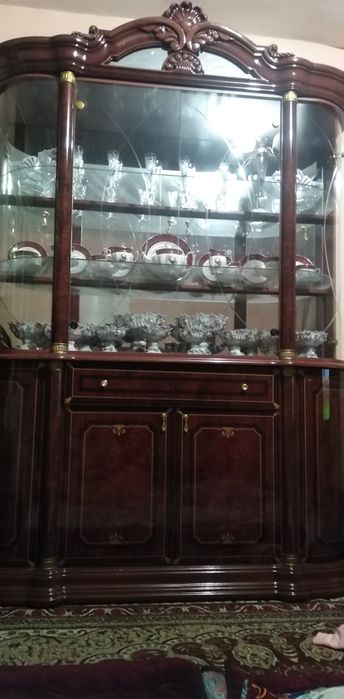 Sirochna mebel sotiladi