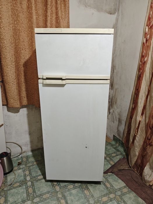 Холодильник Атлант робочый