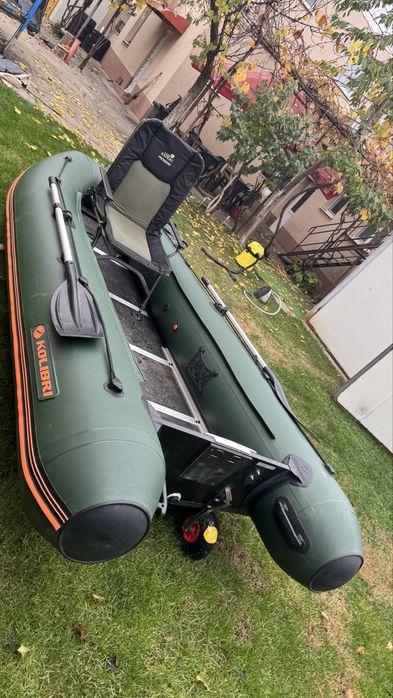 Vand barca kolibrii dsl 360 aproape noua 2025 +++