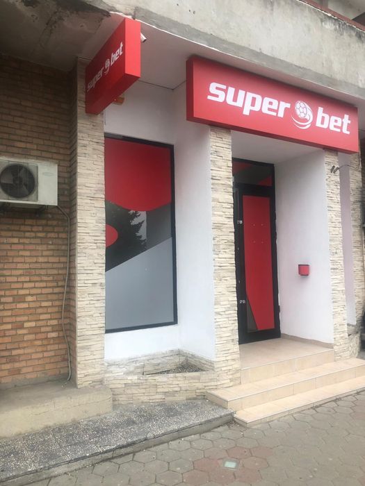 Spatiu comercial Campia Turzii centru
