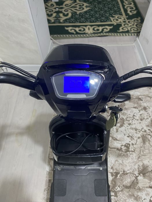 электроскутер SK8