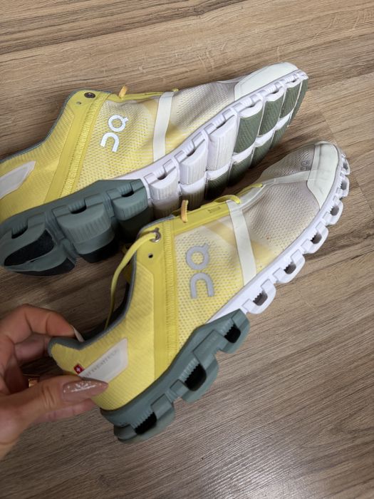 Оригинални мъжки маратонки Uq Swiss Engineering Shoes On Cloud ! 44 н