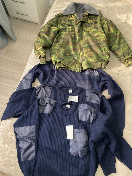 Полувер, берцы, костюмы