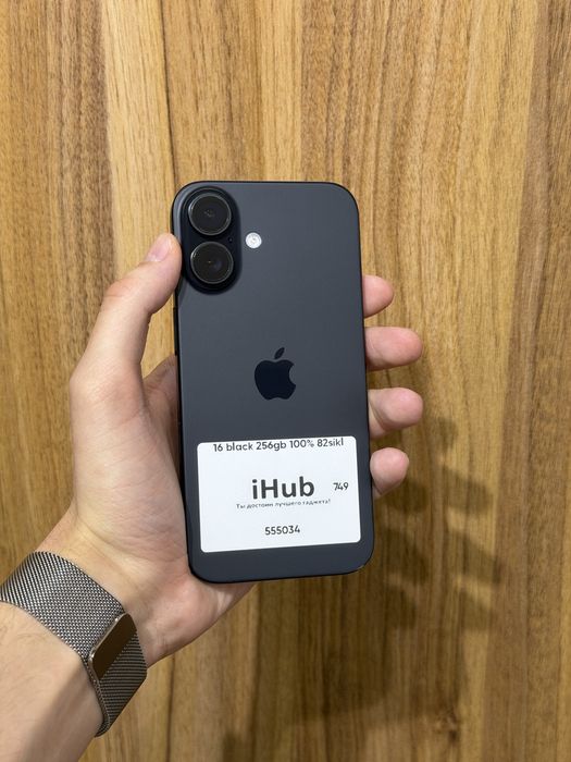 iPhone 16 black 256GB 100% 82sikl