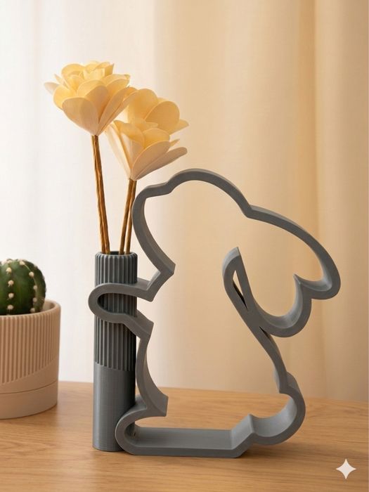 Vază decorativă modernă, cadoul perfect de Paști