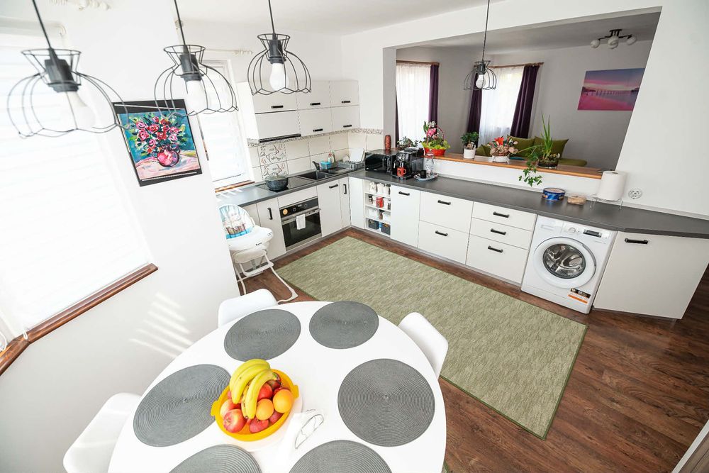 Casa de vanzare 4 camere