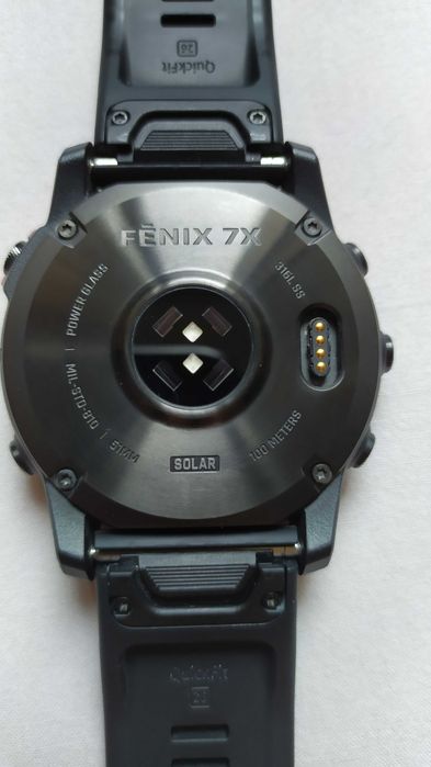 Продавам смарт часовник Garmin Fenix 7x solar 51 мм.