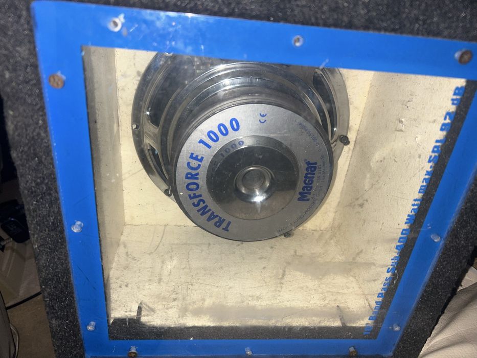 Vand subwoofer magnat 1000