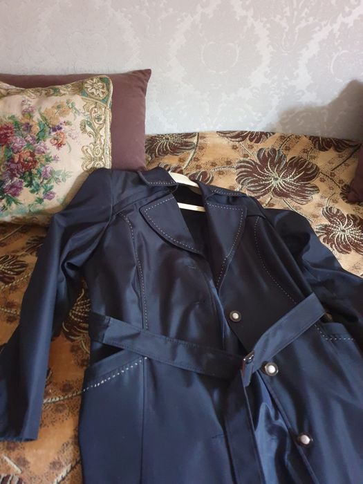 Продаю плащ Турция.