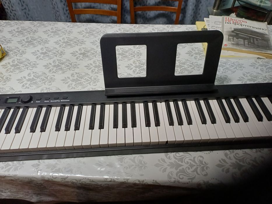Продам электронное пианино