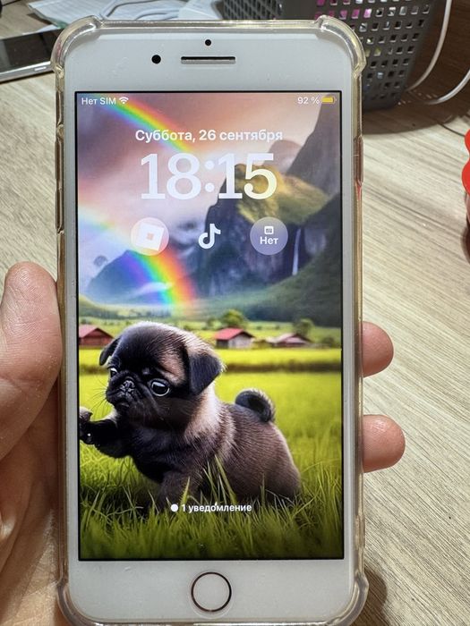 Продам Айфон 8 плюс