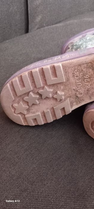 Продавам сет детски ботуши