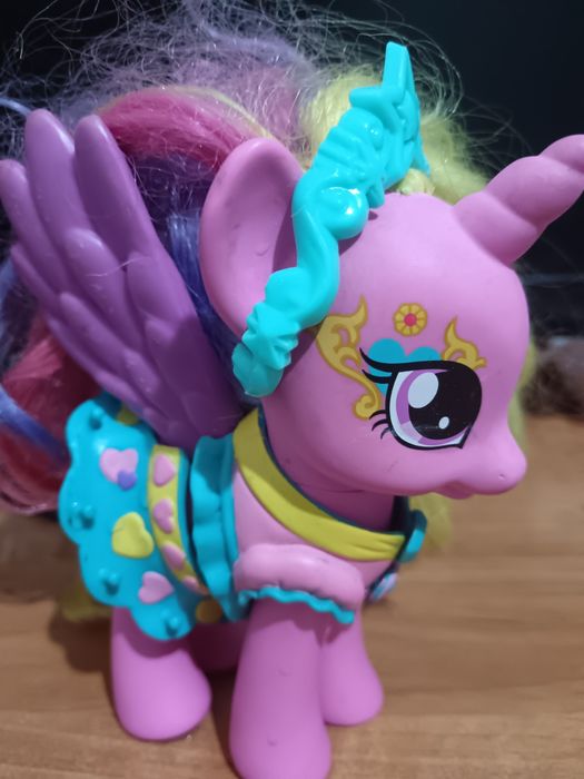 Продам игрушку пони