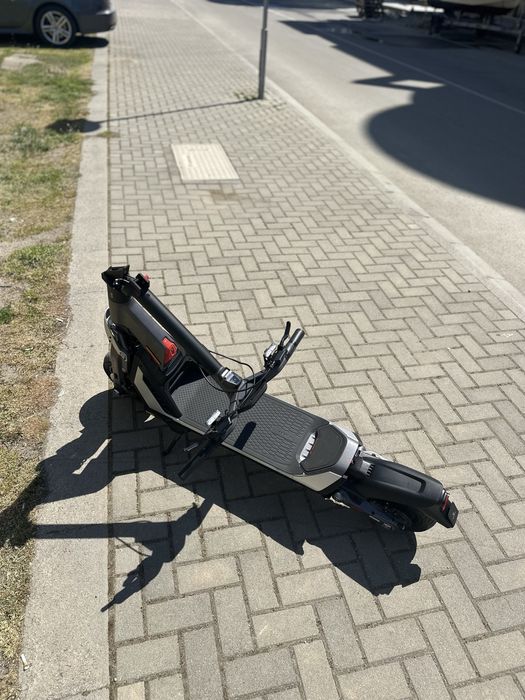 Продавам електрическа тротинеткa ,,SegwayGT1"