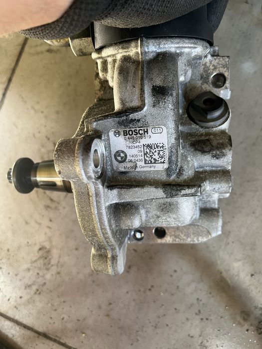 Помпа/дюзи/рейл мини кънтриман 2.0д 143 ( pompa/diuzi/reil mini )