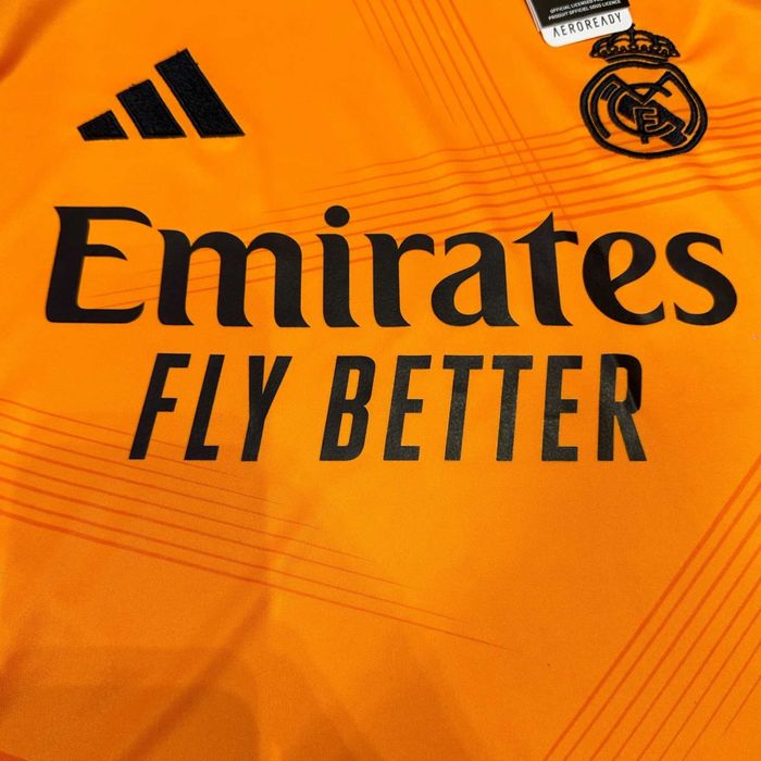 Футболна Тениска на Реал Мадрид / Real Madrid