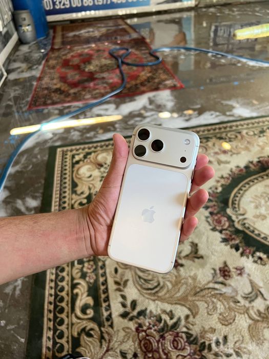 Iphone 17 pro max silver 256 Sim Esim Afitsalni yomkis 100% 126 sikil