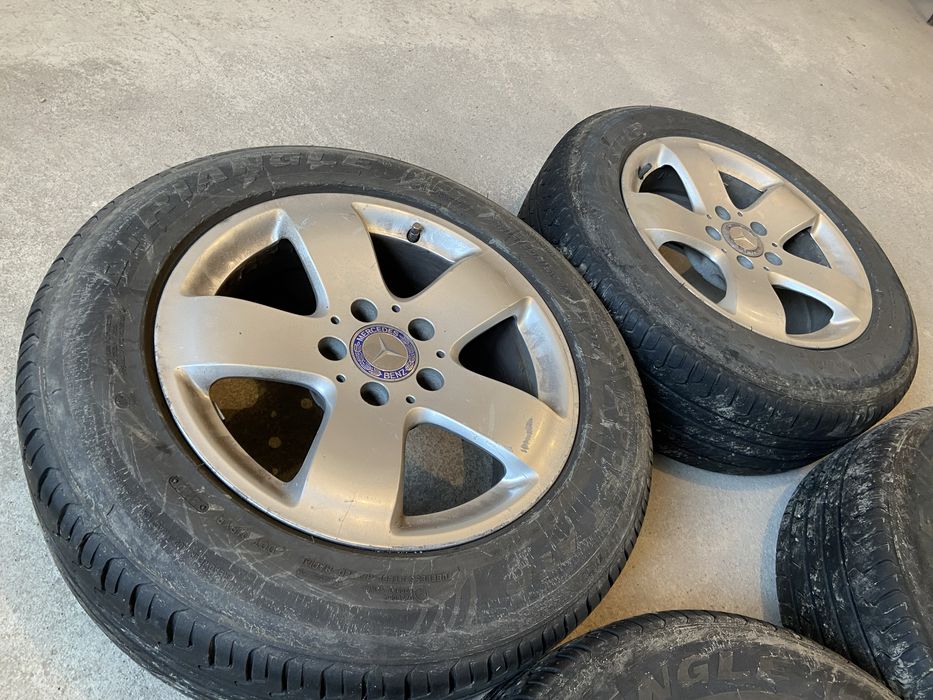 Срочно продам диски с резиной R16