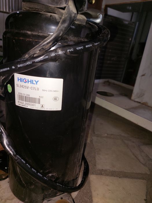 Продам воздушный компрессор от сплит кондиционер 12