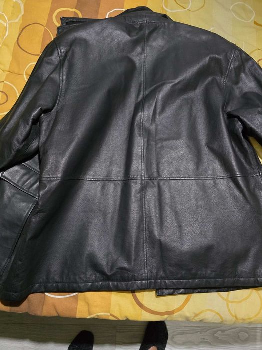 Ново кожено яке .