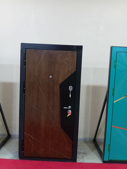 Temir Eshiklar Xonadonlar Uchun