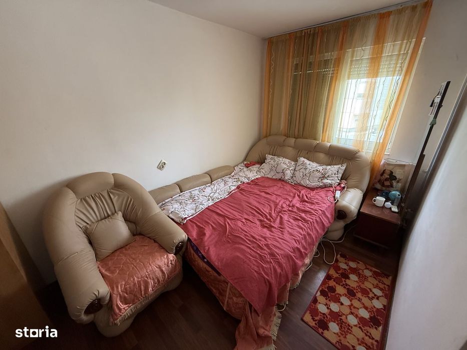 Apartament 2 camere, mobilat, etaj 2, zona centrală — fotografia 2