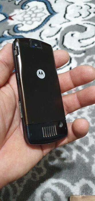 Telefonlar sotiladi