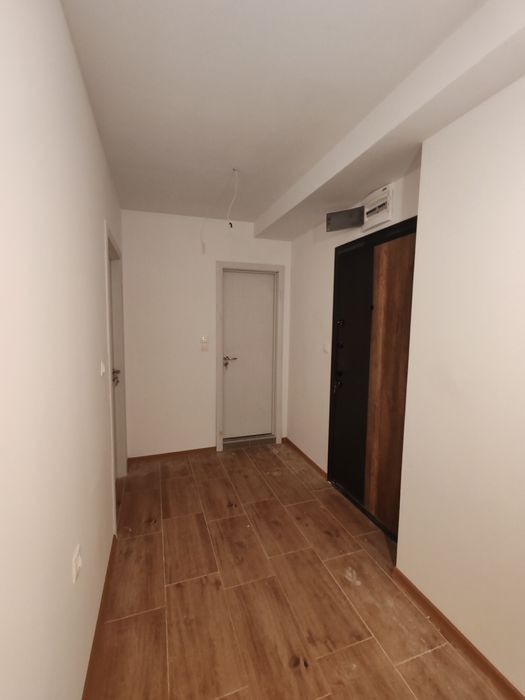 Продава се Тристаен апартамент в Бургас, Сарафово - 105 кв.м за 486 €/кв.м - Снимка #11