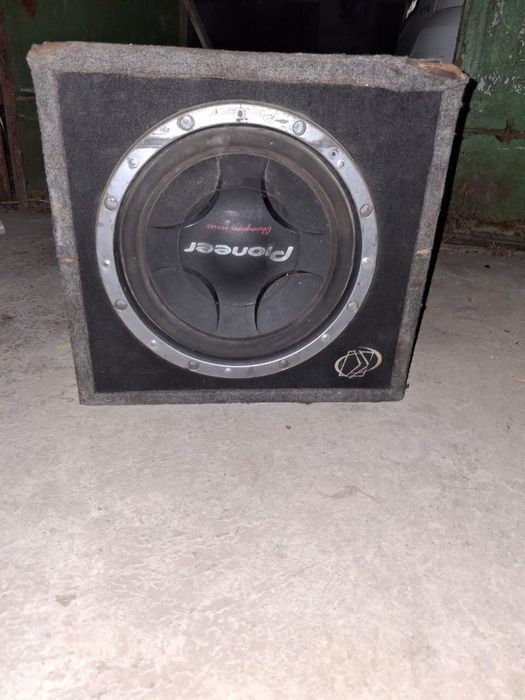 Имеется рабочий сабвуфер