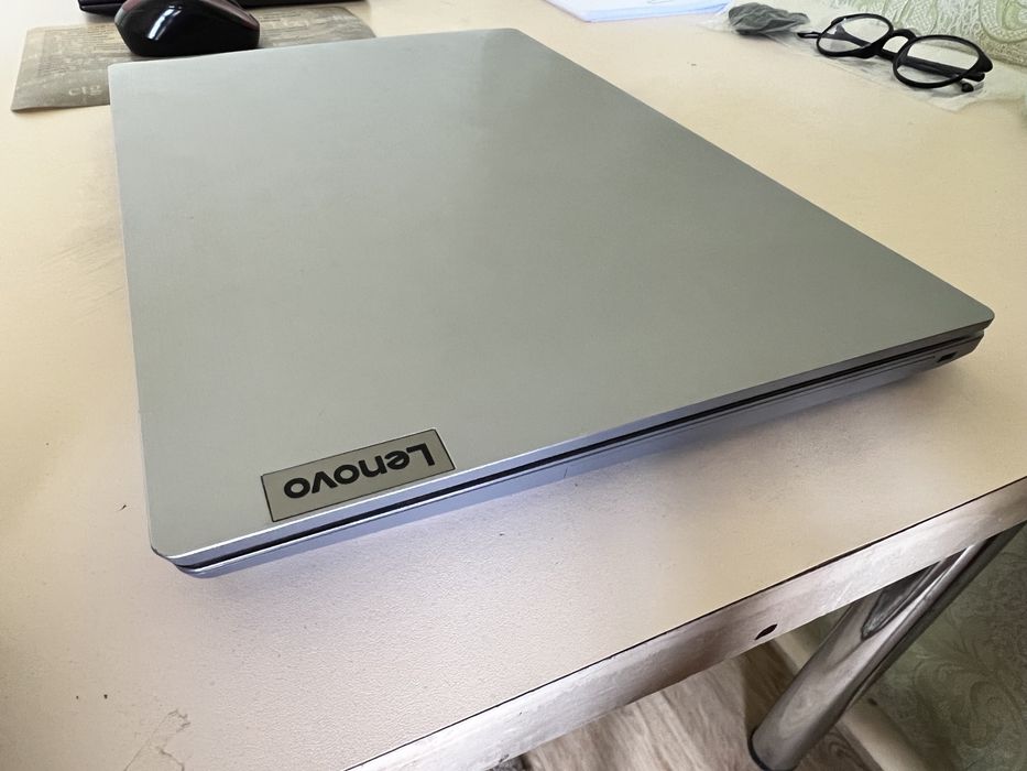 Ноутбук Lenovo
