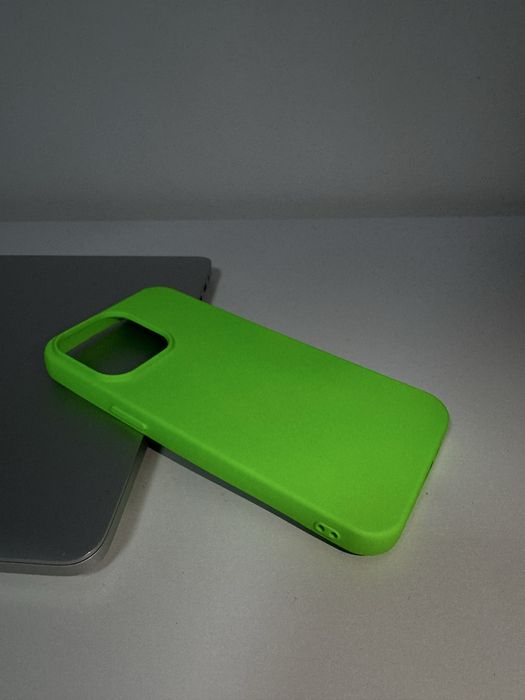 Husa verde neon pentru iPhone 15 Pro Max